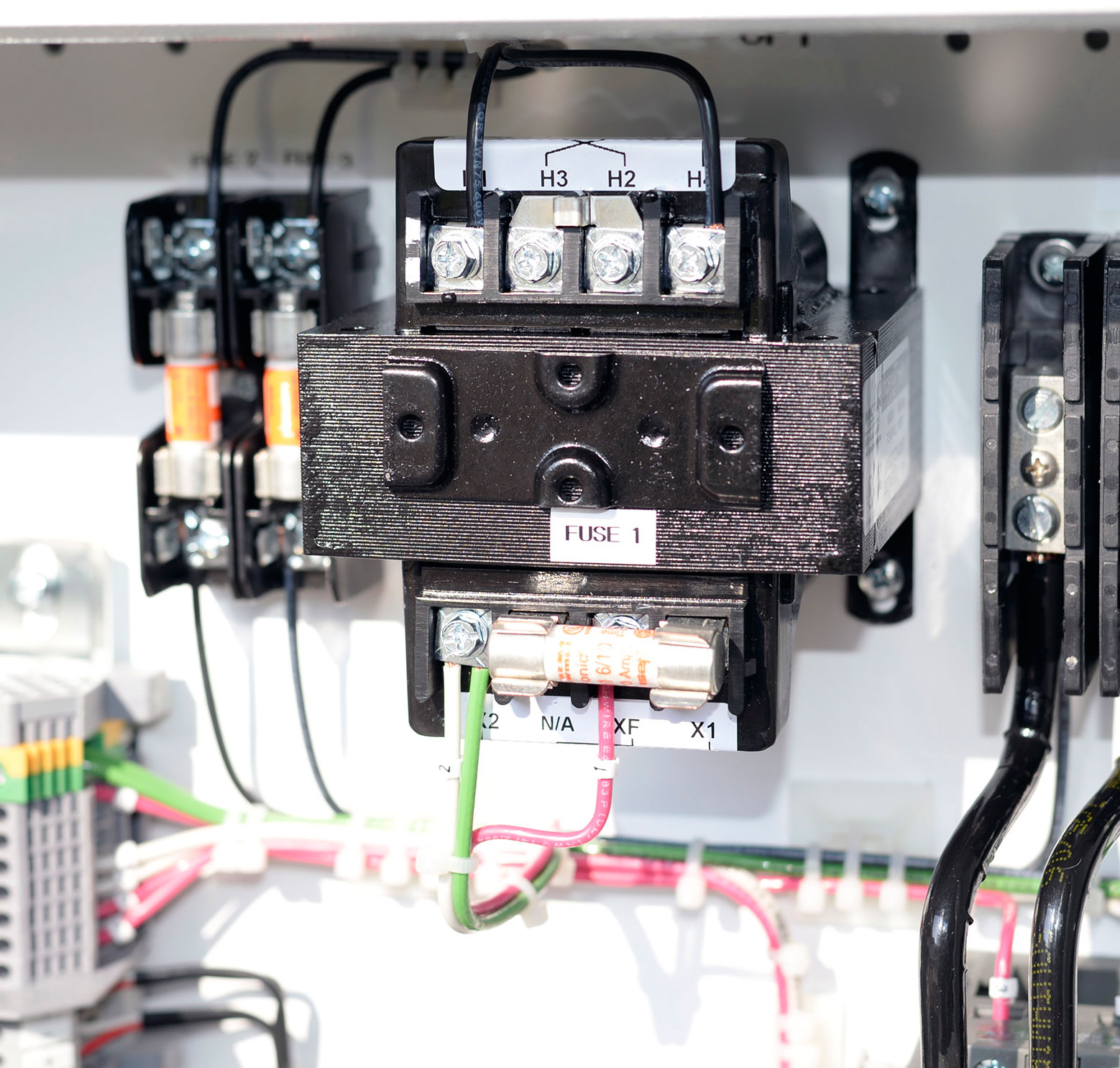 contactor controller fuse block
